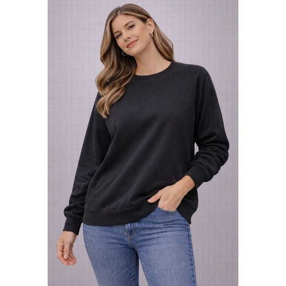 Old Navy Tops - Old Navy Womens Black Crew Neck Raglan Sleeve‎ Sweatshirt XL